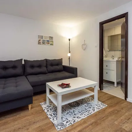 In 5803 Selce